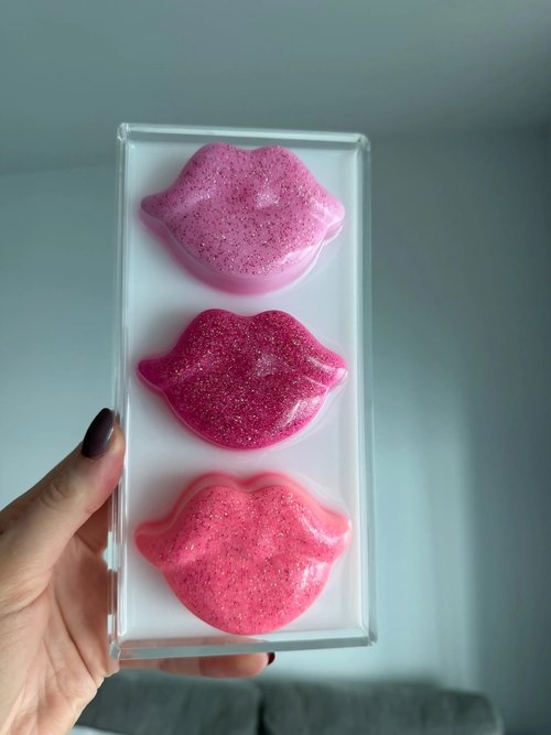 3D Resin Glitter Lips Pop Wall Art